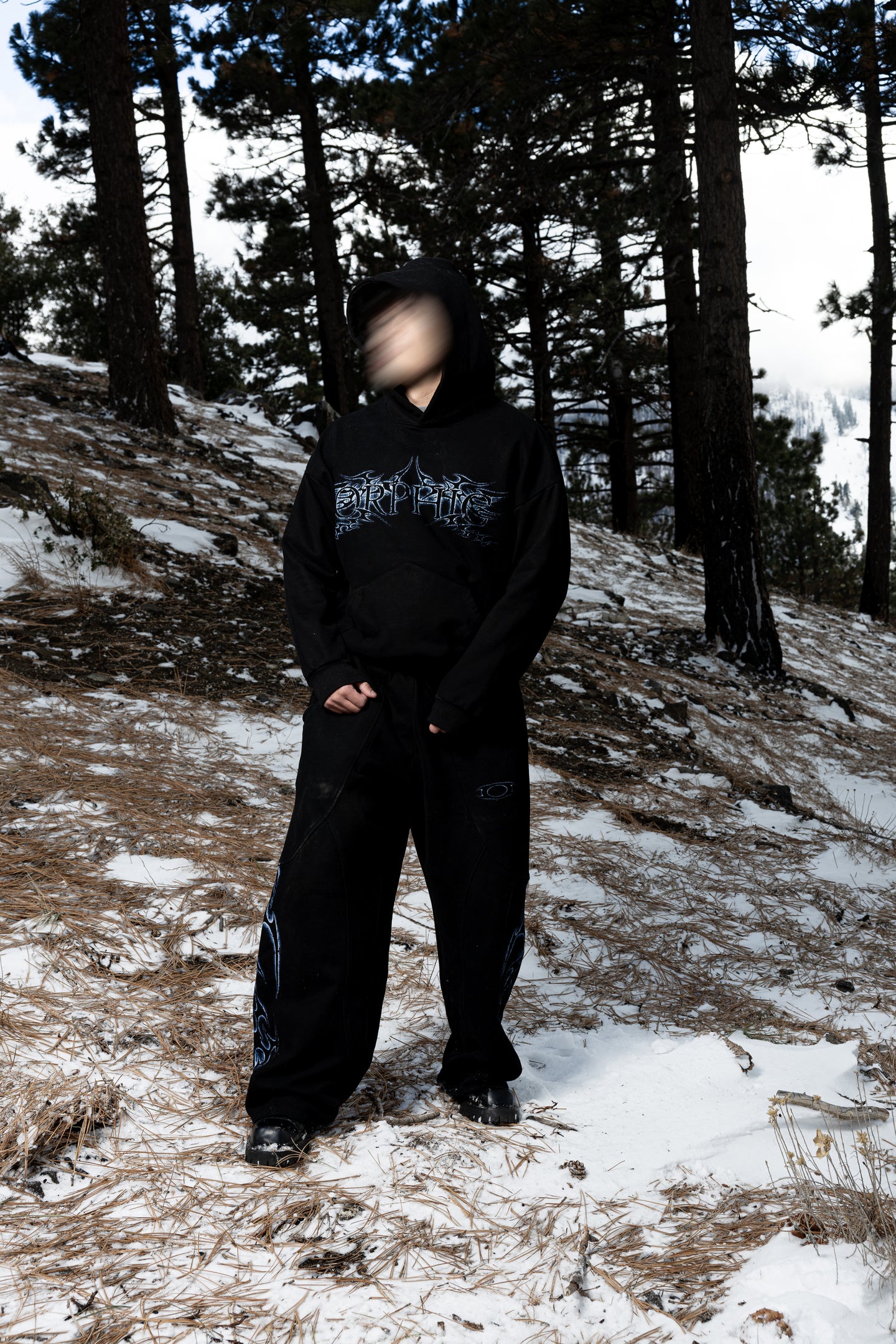 "ORB" PULLOVER